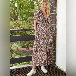 NWT Isabella Oliver Ivona Maternity Dress with Lenzing™ Ecovero™